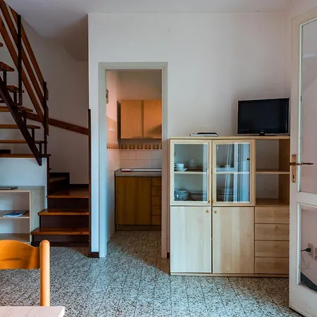 Charming Townhouse With Garden And Pool Bibione